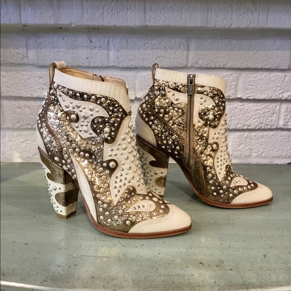 Frye Remy Deco White Leather Studded Booties - Picture 3 of 8